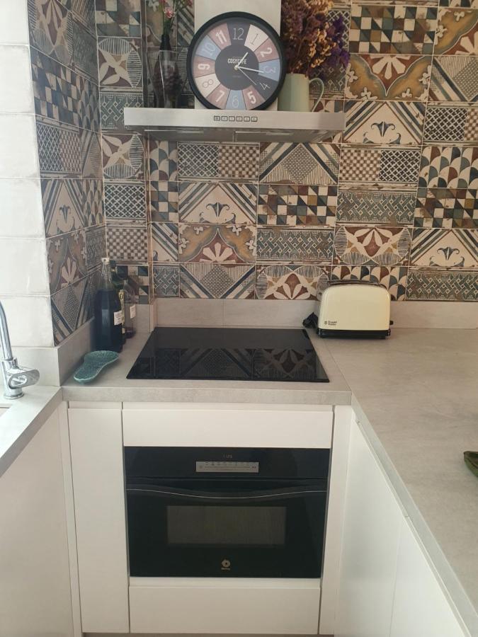 Beautiful Apartment With Terrace San Basilio セビリア エクステリア 写真